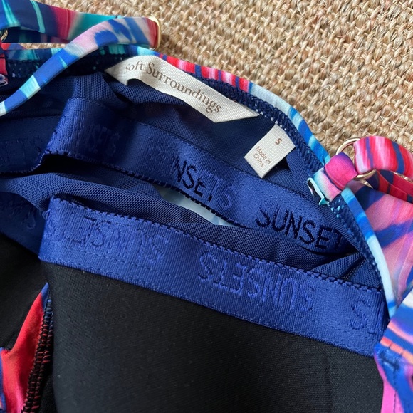 NWT Soft Surroundings SM/M Mulit 2-piece Sunsets Bathing Suit - Picture 2 of 6